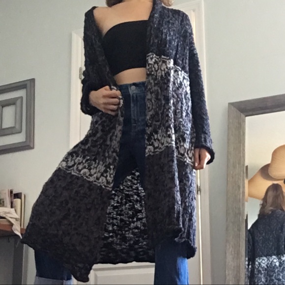 Urban Outfitters Sweaters - Urban outfitters long knit cardigan size medium
